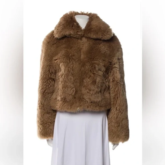 The Arrivals Fur Jacket 🐻 - Picture 1 of 11